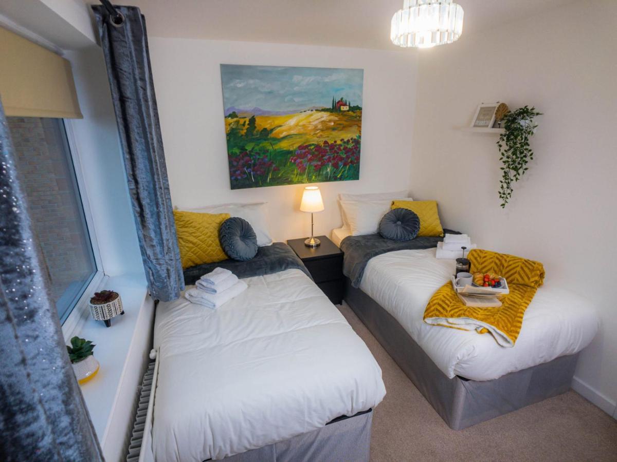 Modern 2 Bed House With Parking And Garden Сasa de vacaciones